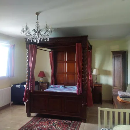 4 Chambres Meublees Et Un Seul Studio Avec Petite Cuisine Til-Chatel Exterior foto