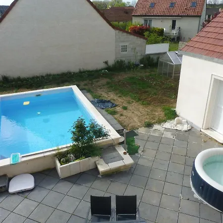 4 Chambres Meublees Et Un Seul Studio Avec Petite Cuisine Til-Chatel Exterior foto