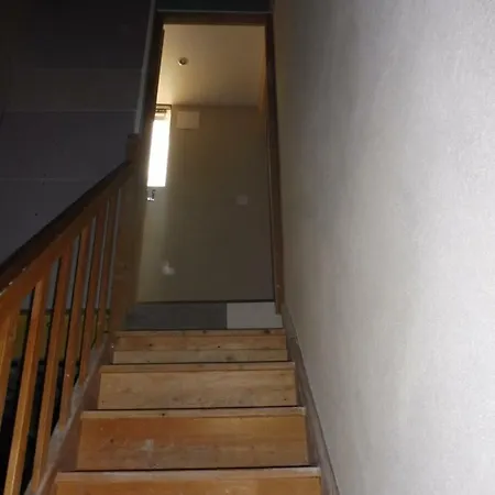4 Chambres Meublees Et Un Seul Studio Avec Petite Cuisine Til-Chatel Exterior foto