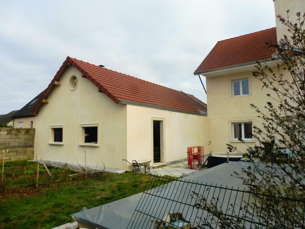4 Meublees Et Un Seul Avec Petite Cuisine Privatunterkunft *